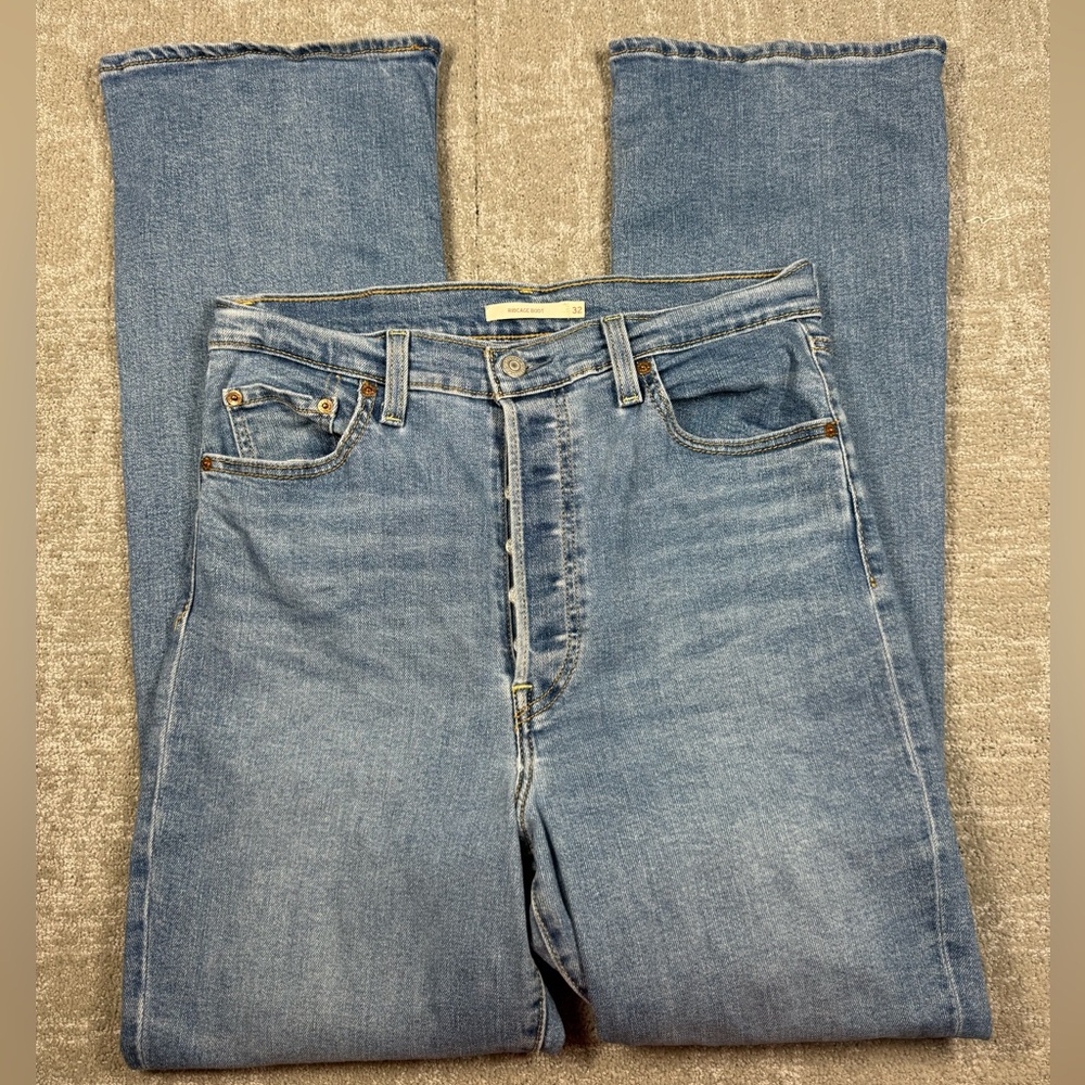 Levi's Ribcage High Rise Full Length Women's  - medium wash size 32x32